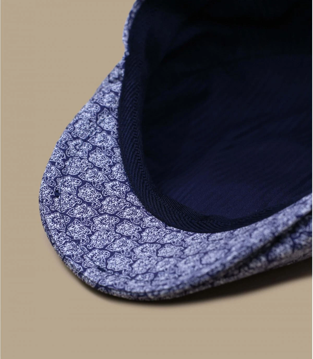 Bang Fleuri Bleu 4 Bang Fleuri Bleu – Image 4