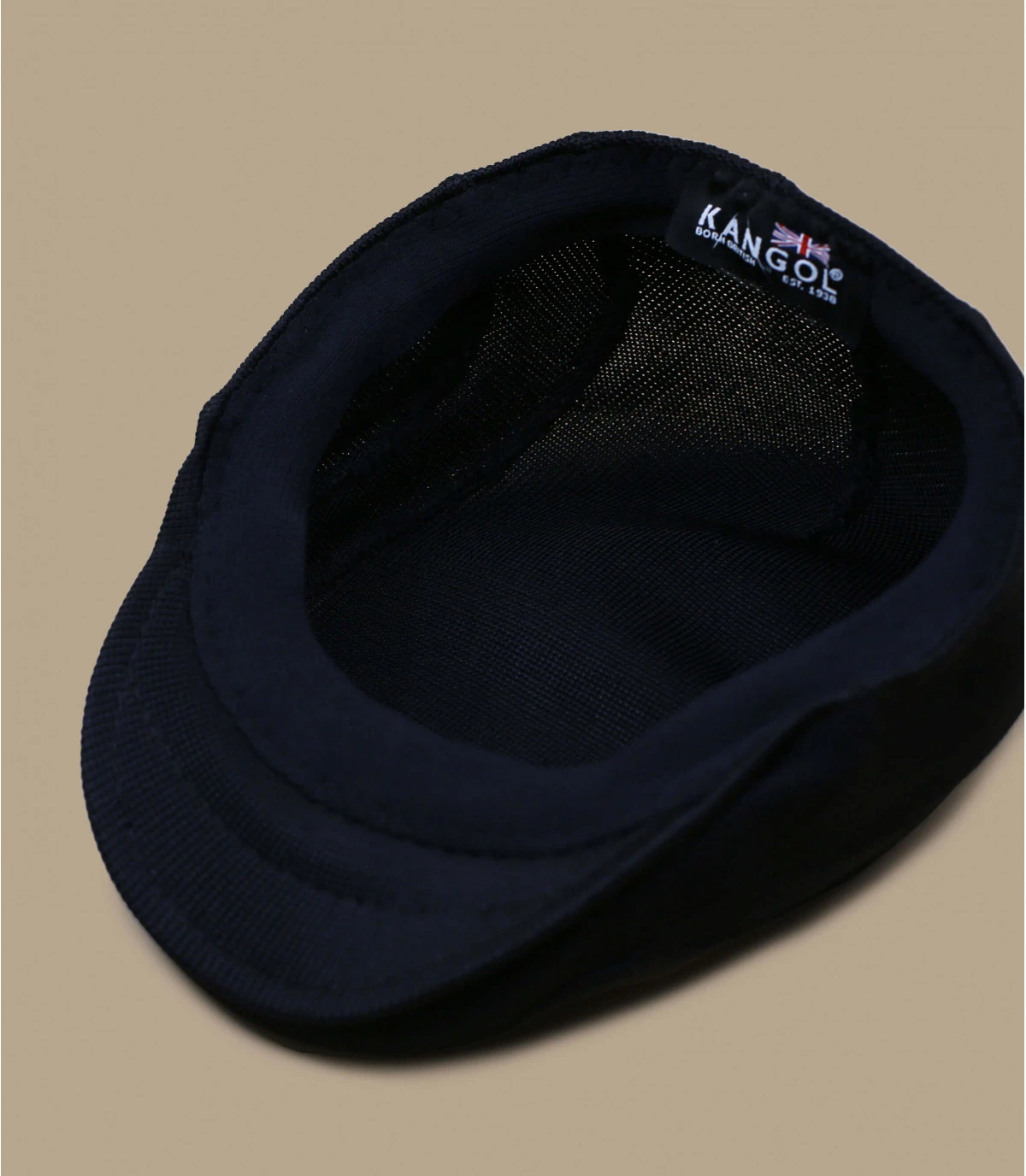 Kangol Tropic 507 Noir 4 Kangol Tropic 507 Noir – Image 4