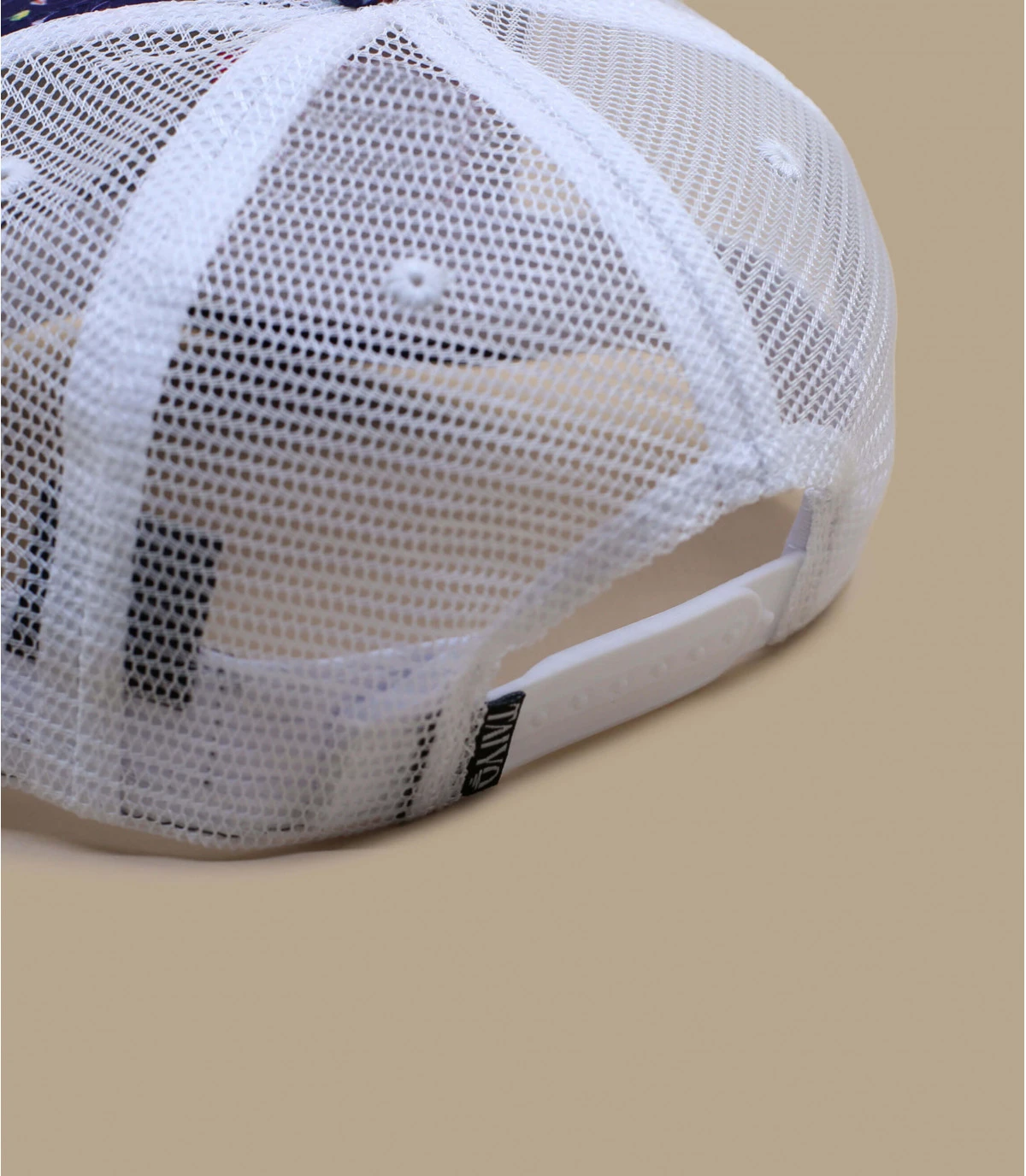 Vintage Flowers Trucker 6 Vintage Flowers Trucker – Image 6